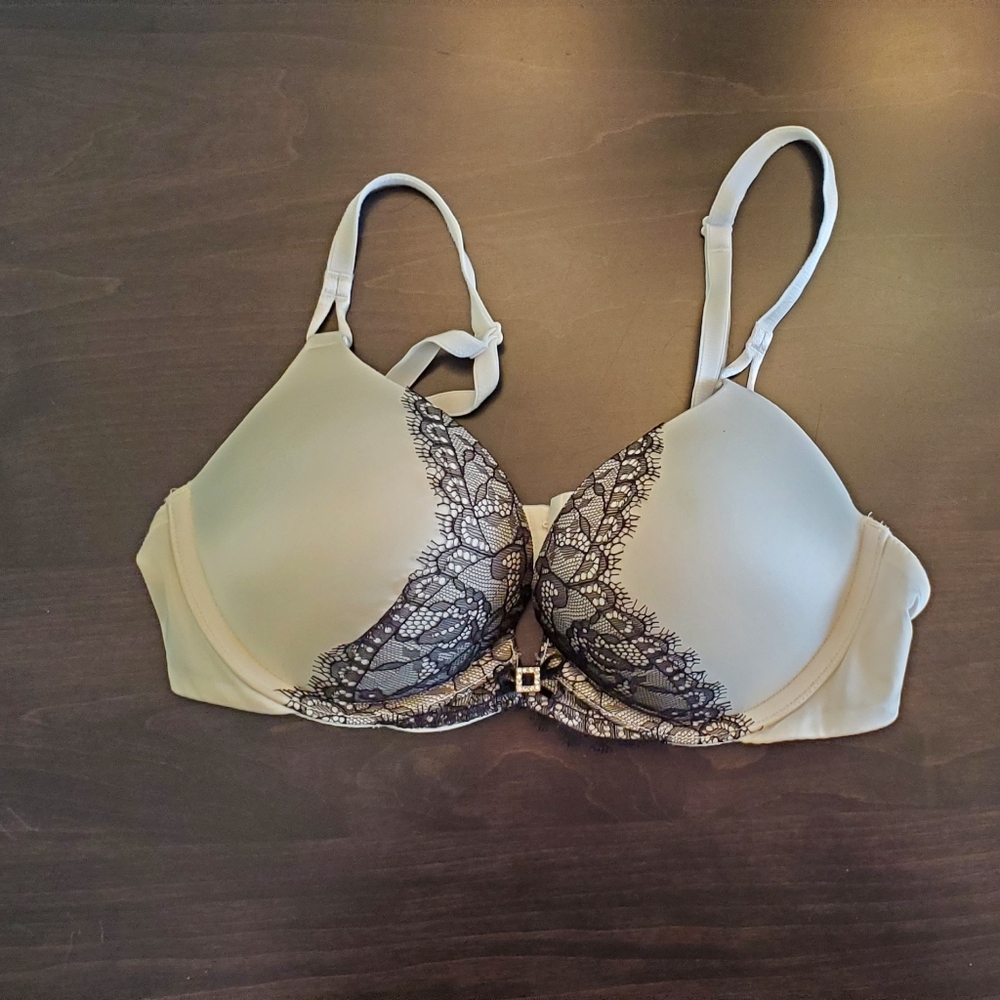 Victoria's Secret bras 34A